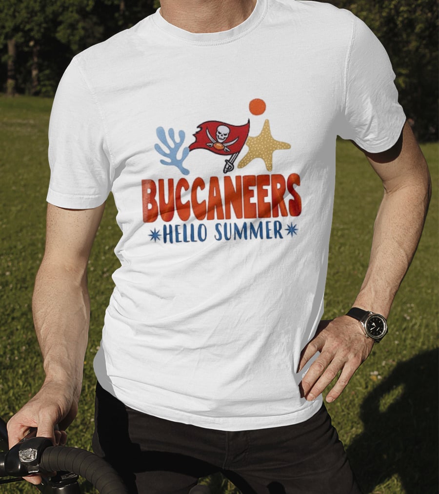 Tampa Bay Buccaneers Summer Fun Scream And Shout School's Out T-Shirt