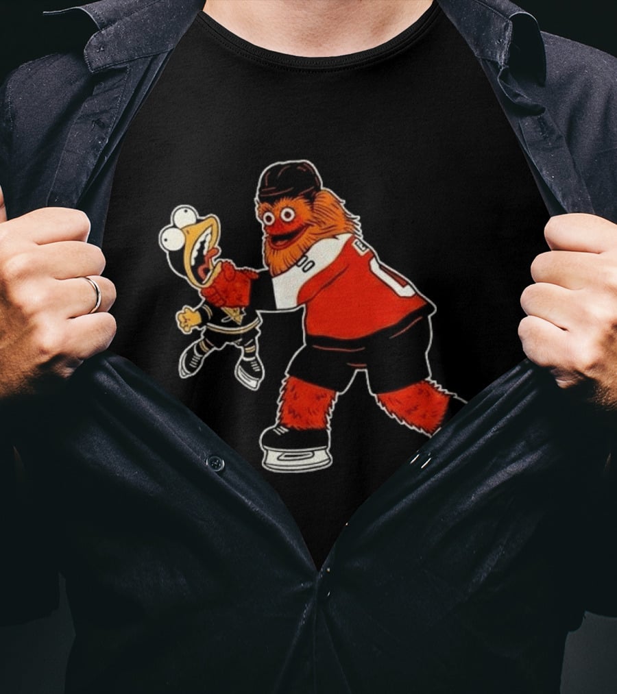 Gritty Vs Iceburgh Philadelphia Flyers Pittsburgh Penguins Hockey Meme T-Shirt