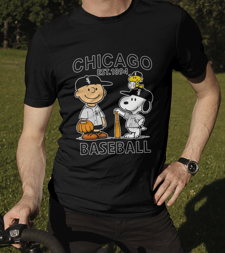 Chicago White Sox Baseball Snoopy Charlie Brown Peanuts Est 1894 T-Shirt