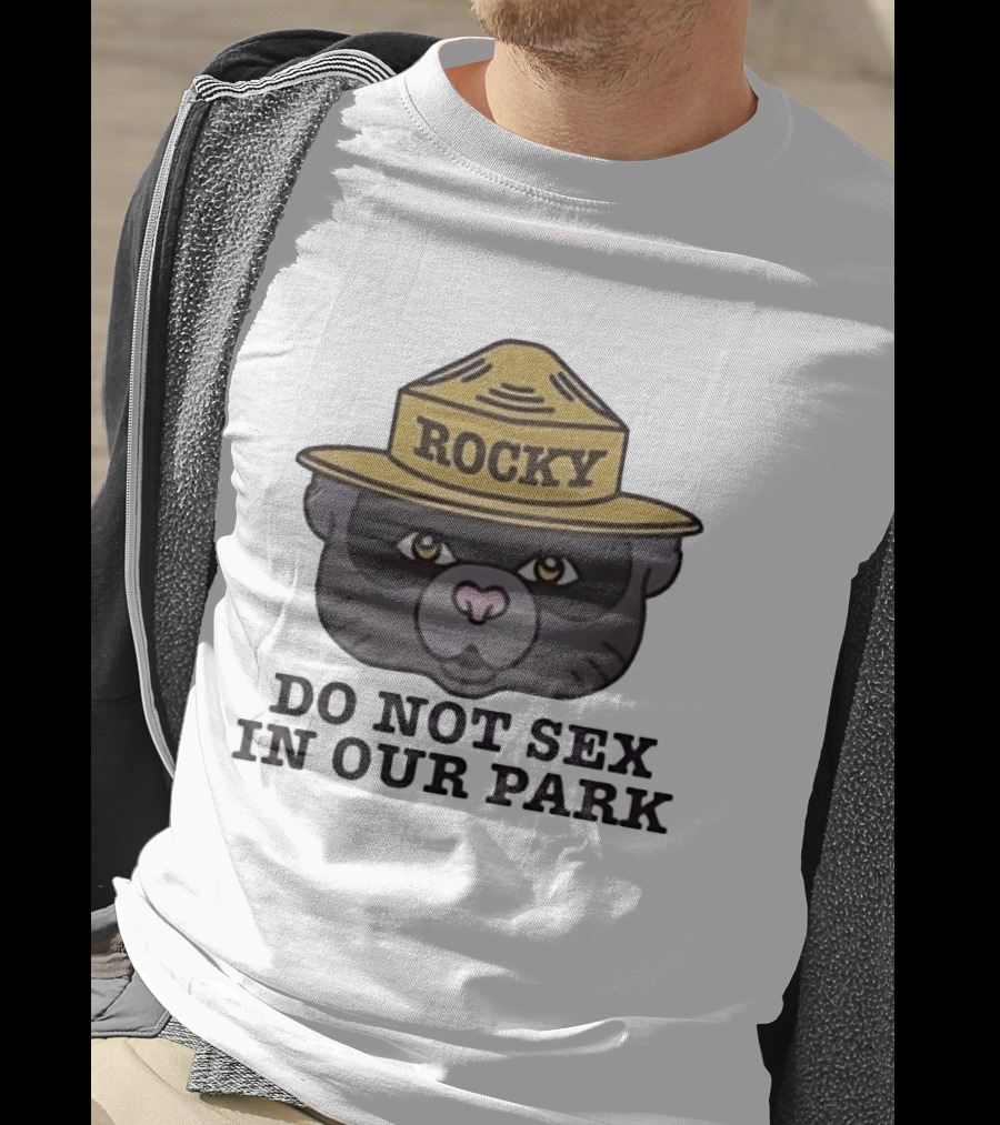 Rocky Raccoon Head Do Not Sex In Our Park Wildlife Warning T-Shirt