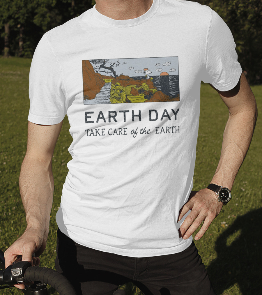 Earth Day Snoopy Woodstock Take Care Of The Earth Sunset Scene T-Shirt
