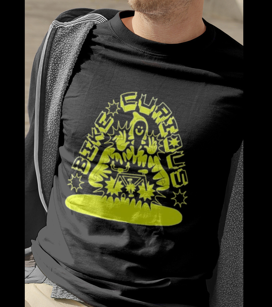 Bike Curious Wizardry Yellow Robe Starburst Biker T-Shirt