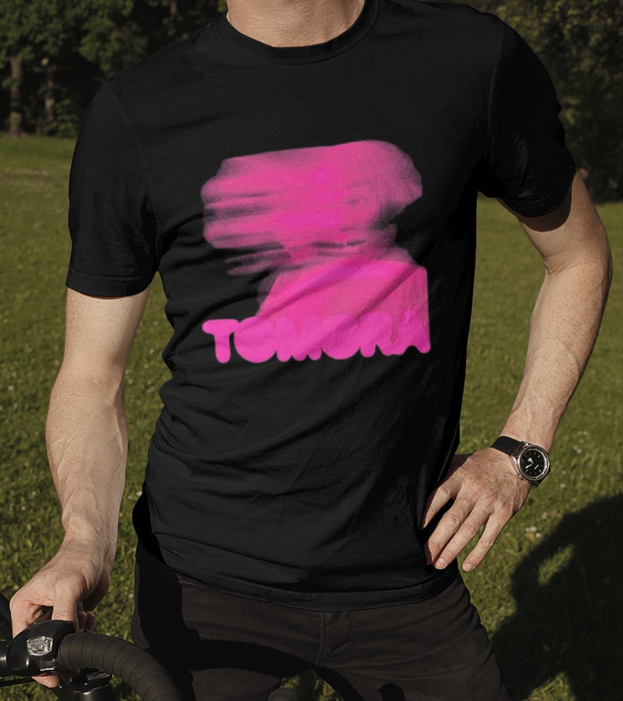 TOMORA Pink Blurred Portrait Friendly Companion T-Shirt