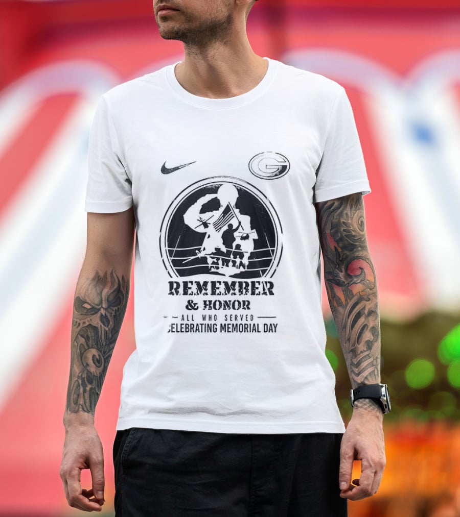 Remember & Honor Green Bay Packers Celebrating Memorial Day T-Shirt