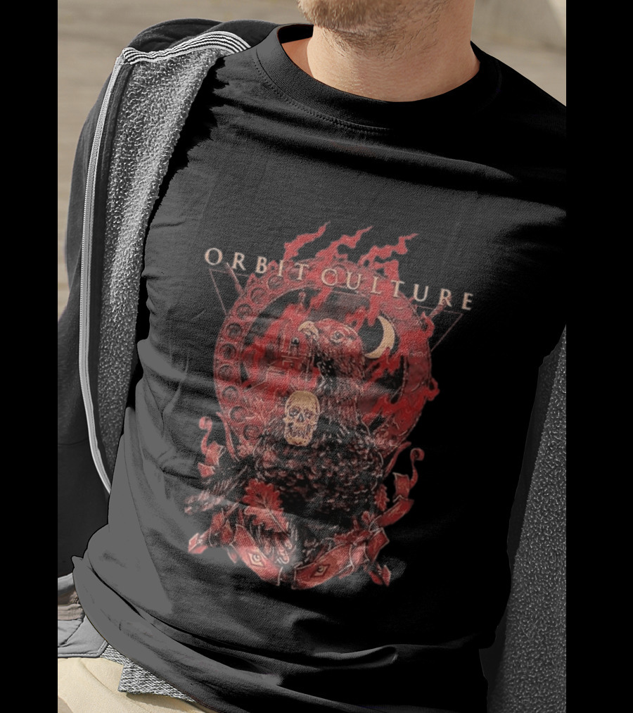 Orbit Culture Limited The Might Red Bird Chapter 1 Vintage Gothic Skull T-Shirt