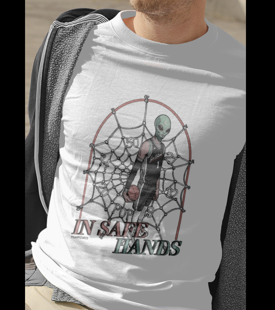 Spurs Victor Wembanyama Alien Spider Theme In Safe Hands T-Shirt