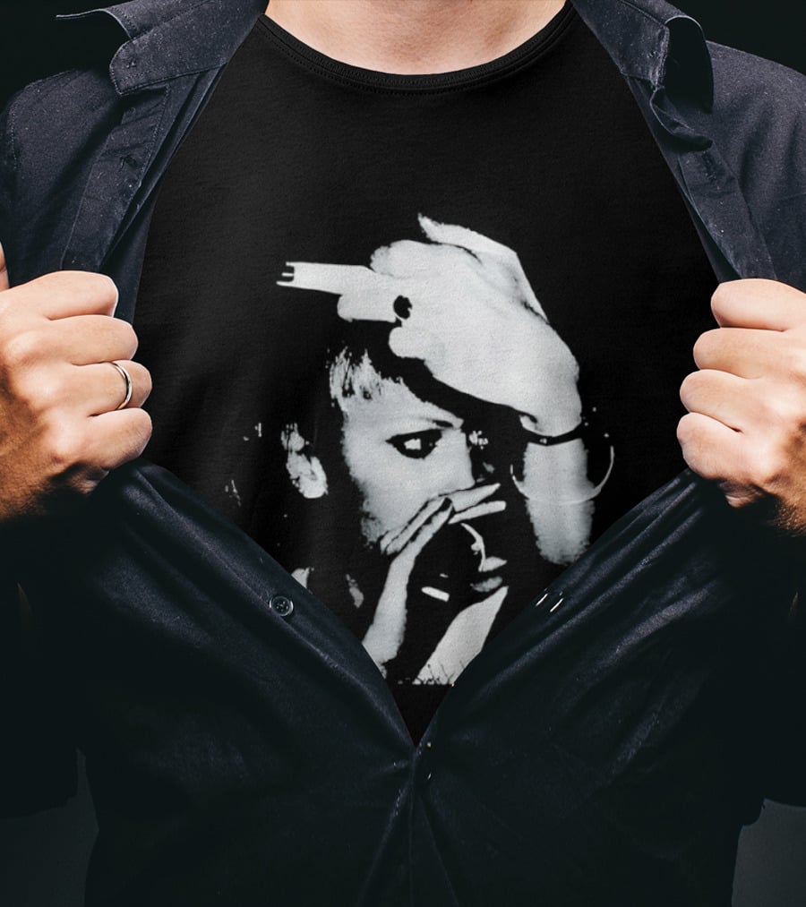 Gwen Stefani Middle Finger Classic Punk Rock Iconic Gesture T-Shirt