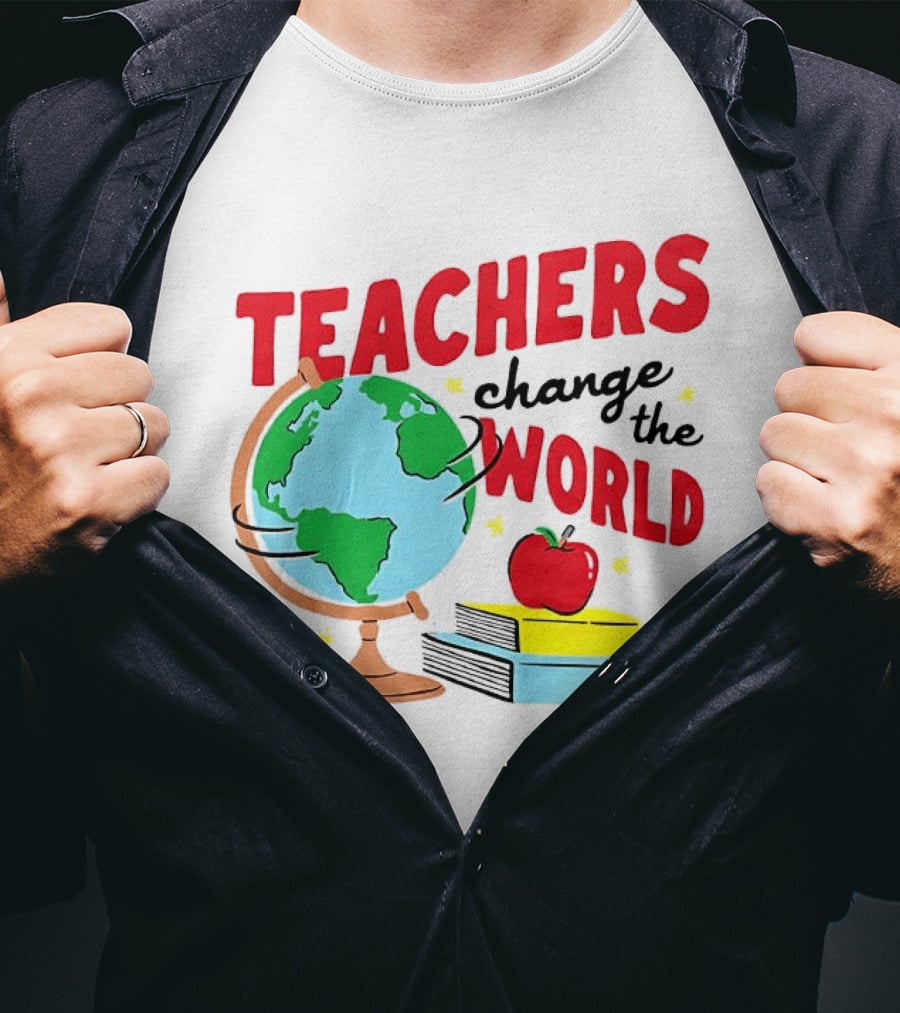 Teachers Change The World Globe Book Apple T-Shirt