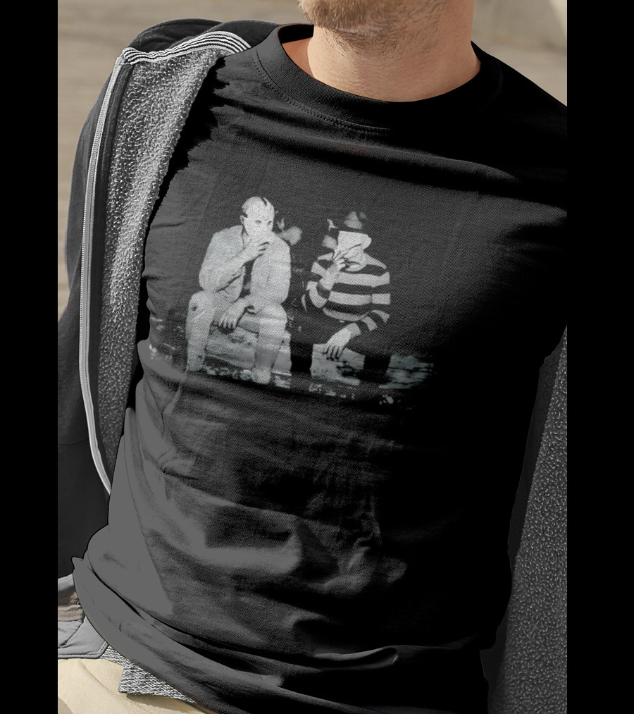 Jason Voorhees Freddy Krueger Smoking On Log Retro Horror Movie T-Shirt