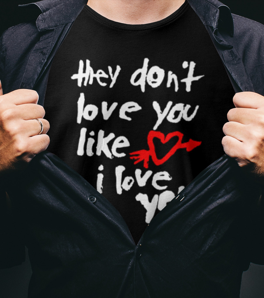 Yeah Yeah Yeahs They Don't Love You Like I Love You Red Heart Arrow T-Shirt