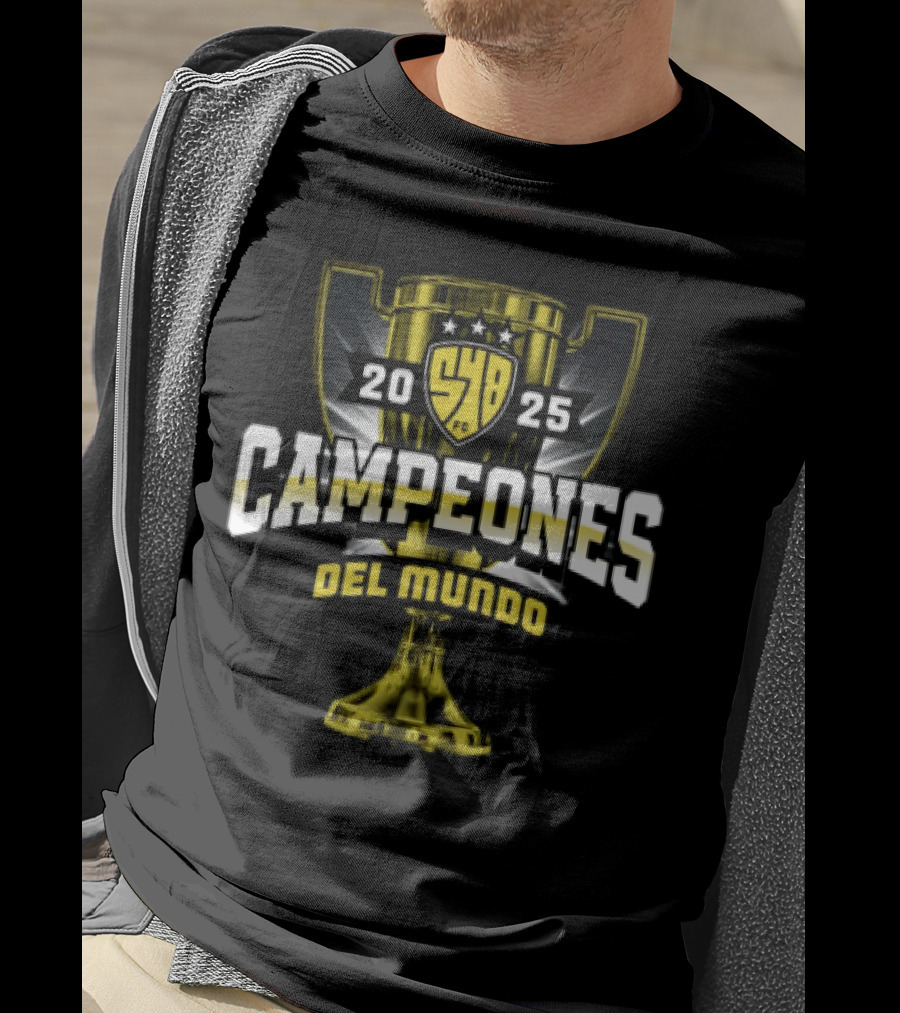 Campeones Del Mundo 2025 SYB FC Trophy Brilla 548 T-Shirt
