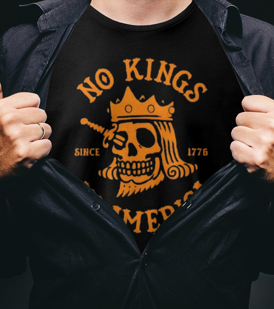 No Kings In America Since 1776 Skull Halloween T-Shirt