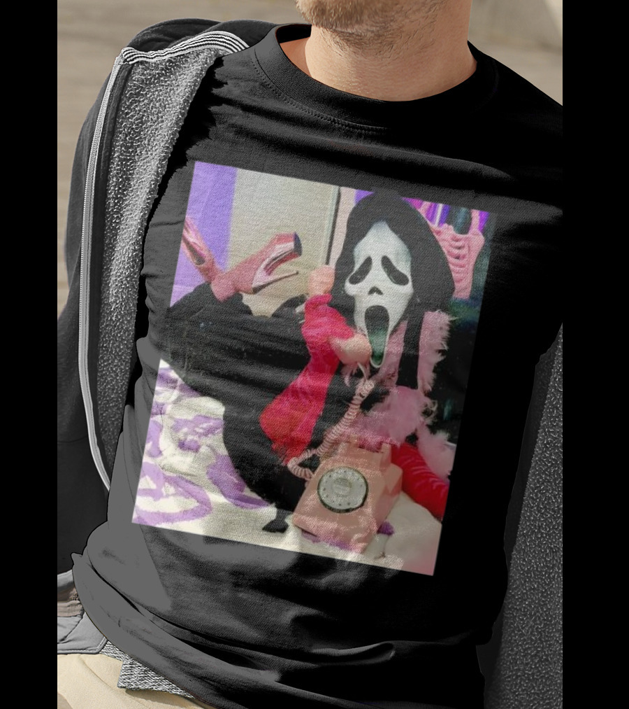 Scream Ghostface Halloween Pink Vintage Telephone Retro Style T-Shirt