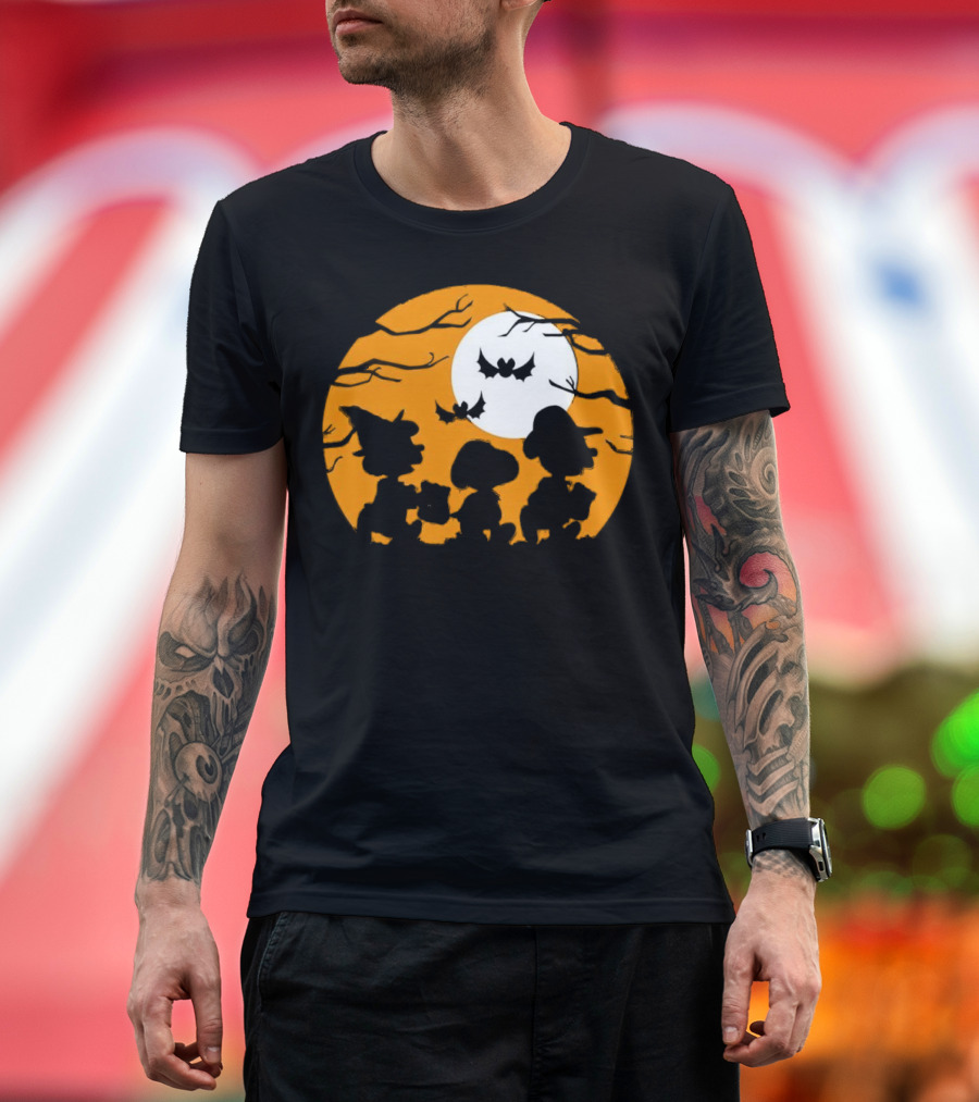 Great Pumpkin Charlie Brown Peanuts Trick Or Treat Halloween Moon Bat Silhouettes T-Shirt
