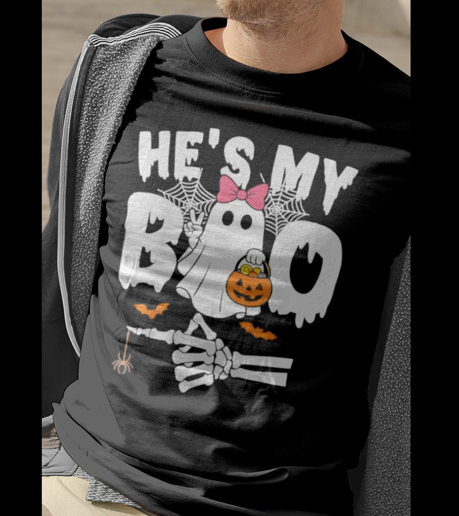 He’s My Boo Pink Bow Ghost With Pumpkin Candy Basket And Skeleton Hand Halloween T-Shirt