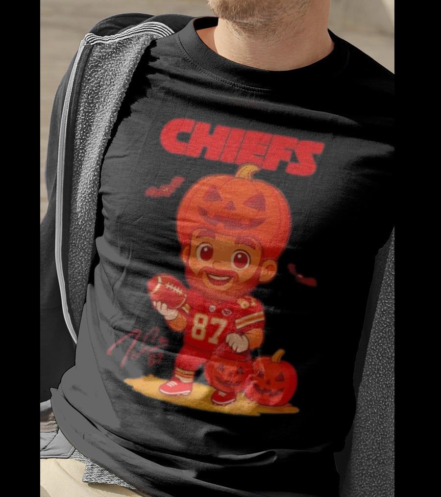Travis Kelce Kansas City Chiefs Halloween 2025 Pumpkin Football Player Costume 87 T-Shirt