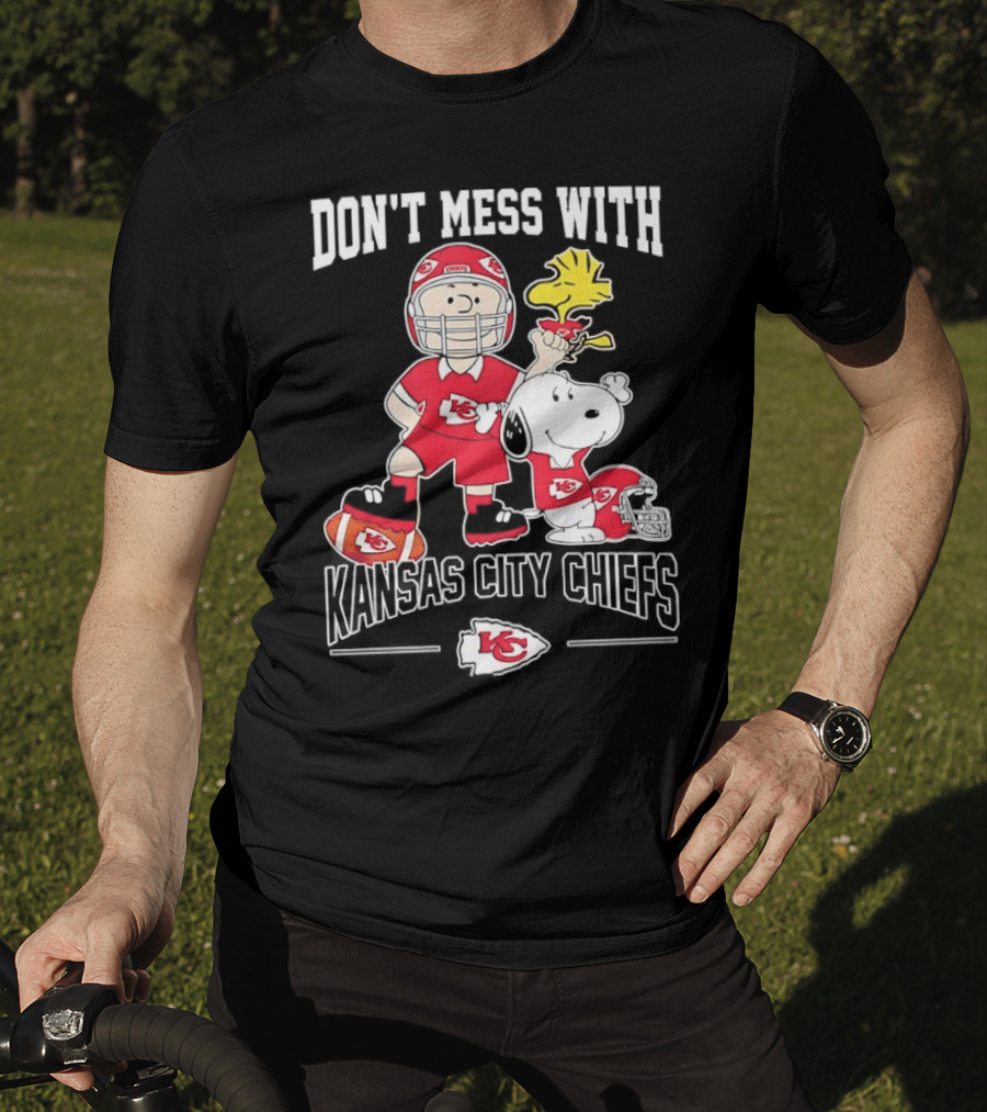 Don’t Mess With Kansas City Chiefs And Peanuts Characters Collaboration T-Shirt