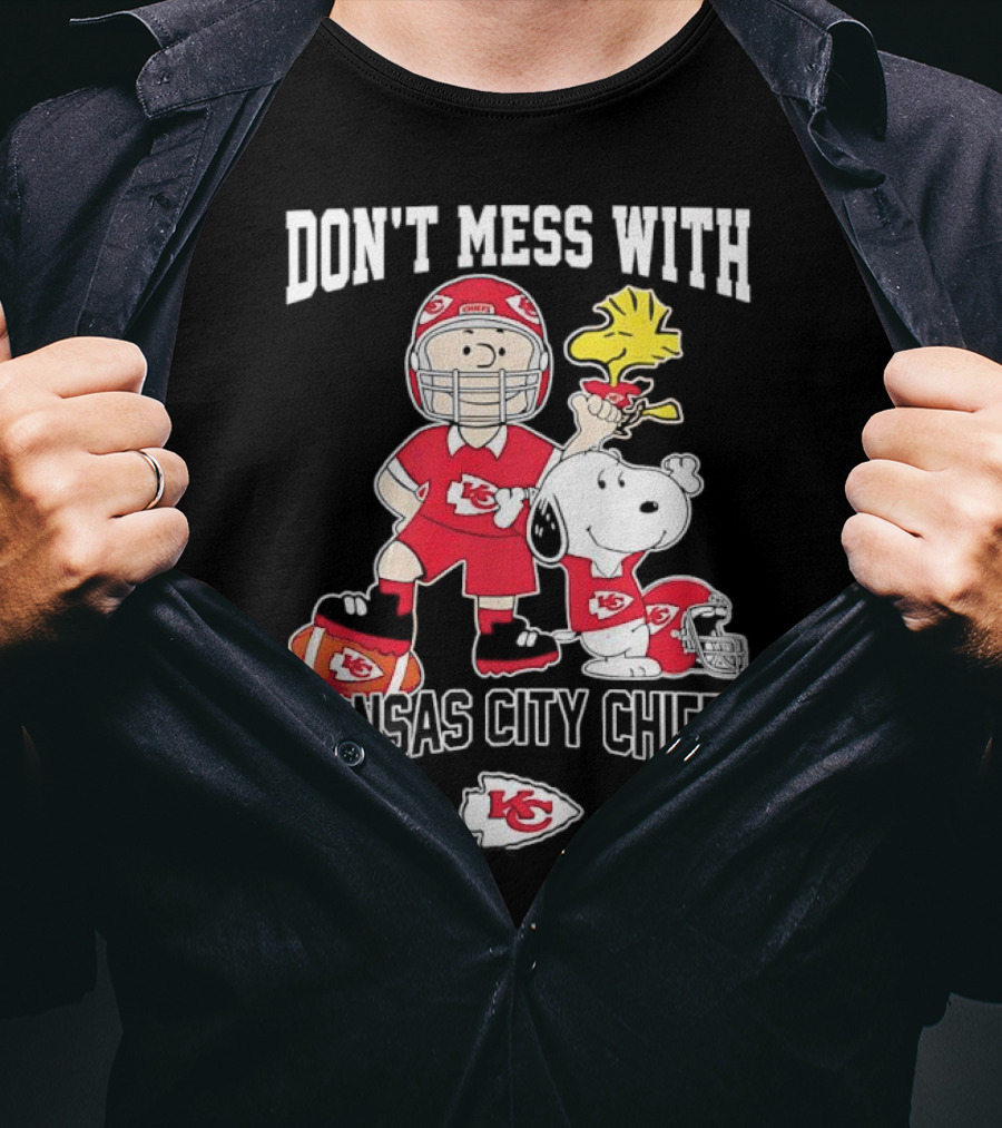 Don’t Mess With Kansas City Chiefs And Peanuts Characters Collaboration T-Shirt