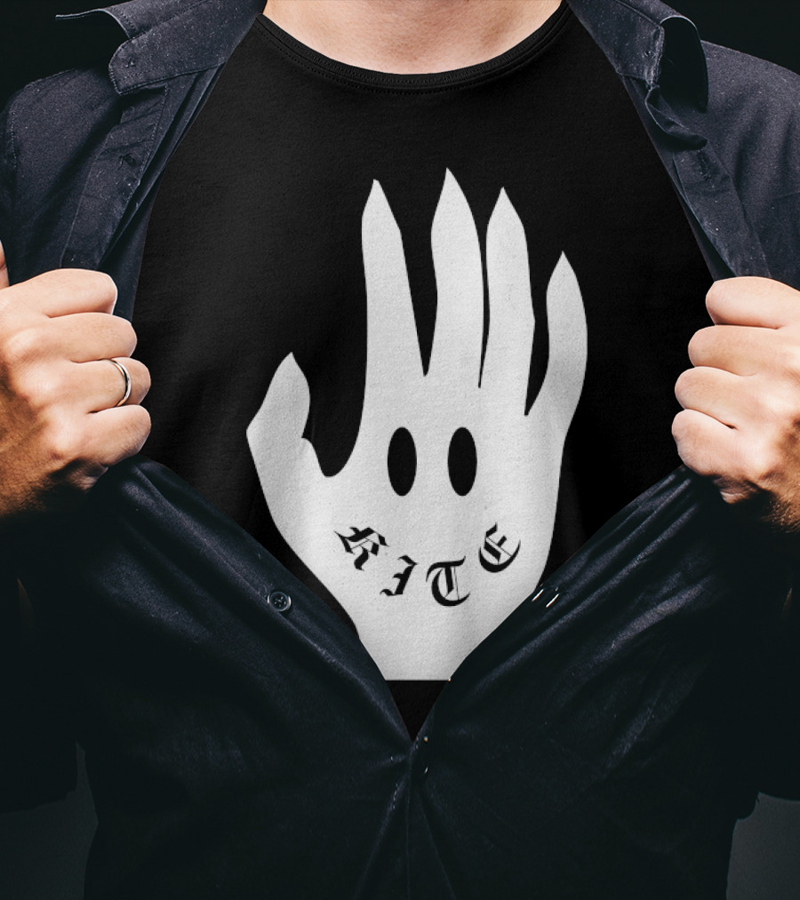 Kite Smile Hand By Stefan Fält T-Shirt