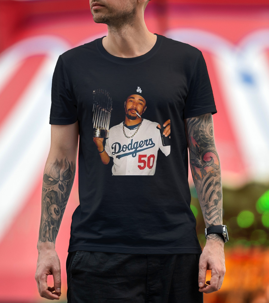 Mookie Betts Dodgers 2025 World Series Champions Celebration Smoking Topps T-Shirt