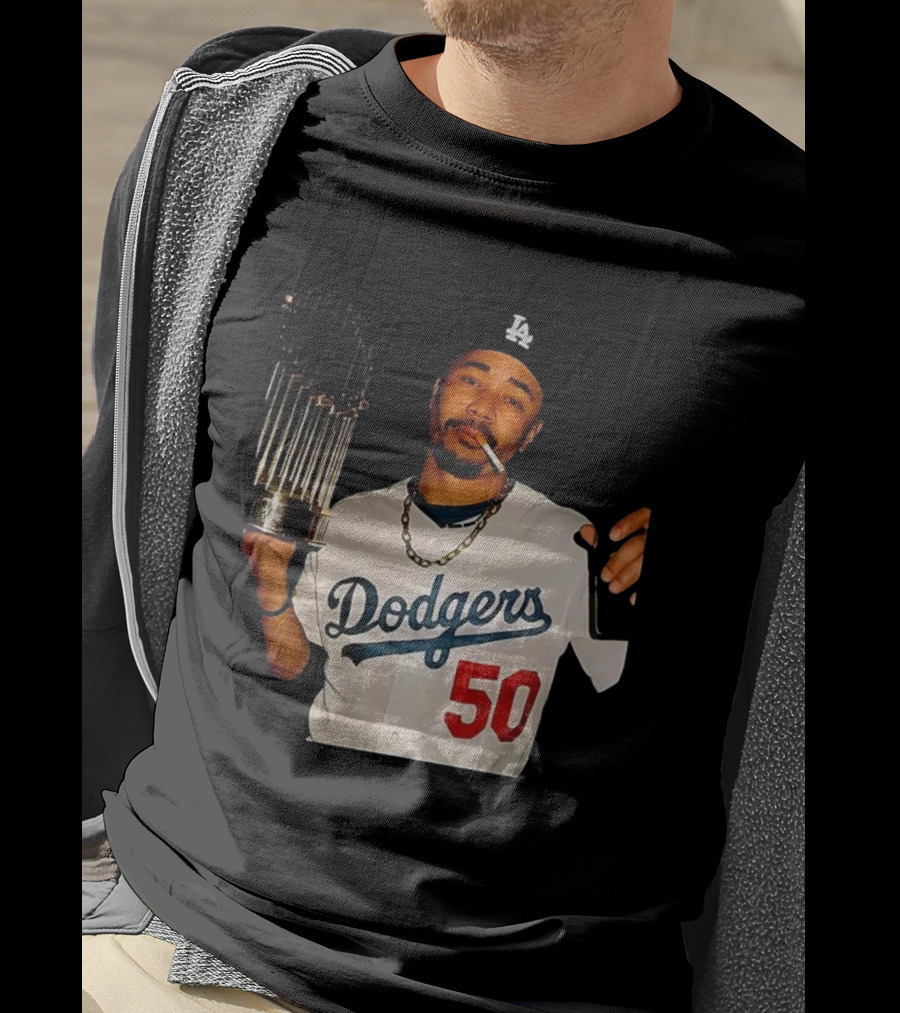 Mookie Betts Dodgers 2025 World Series Champions Celebration Smoking Topps T-Shirt