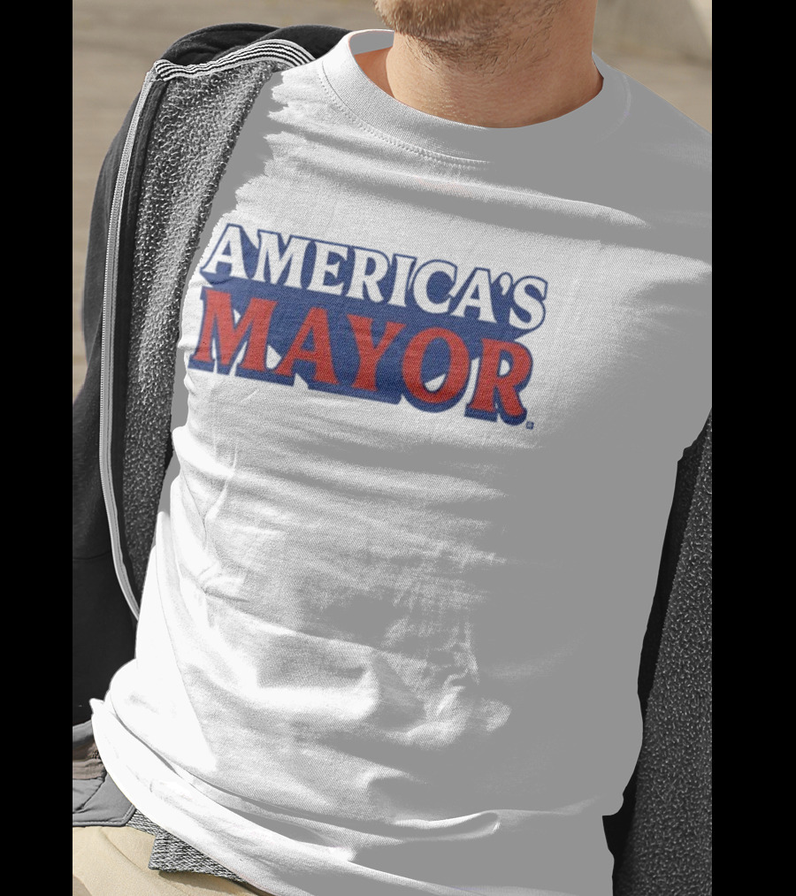 Aidan Hutchinson Number 97 Face Illustration T-Shirt