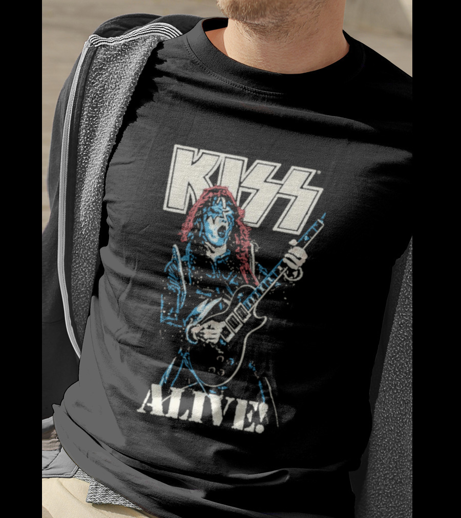 KISS Alive Spaceman Guitarist Retro Style T-Shirt