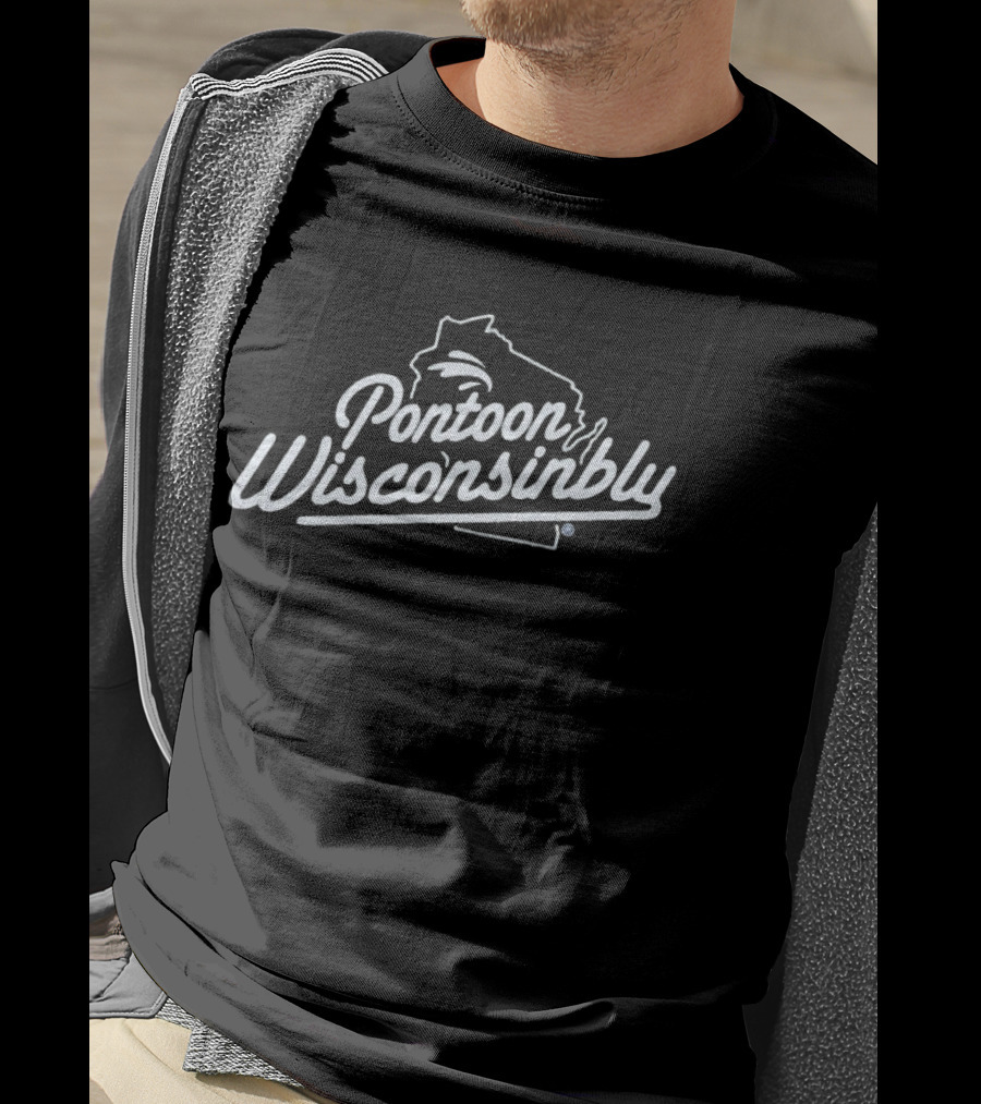 Pontoon Wisconsinbly State Outline Style T-Shirt