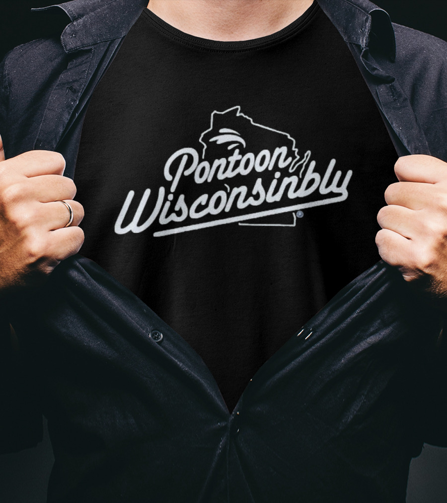 Pontoon Wisconsinbly State Outline Style T-Shirt