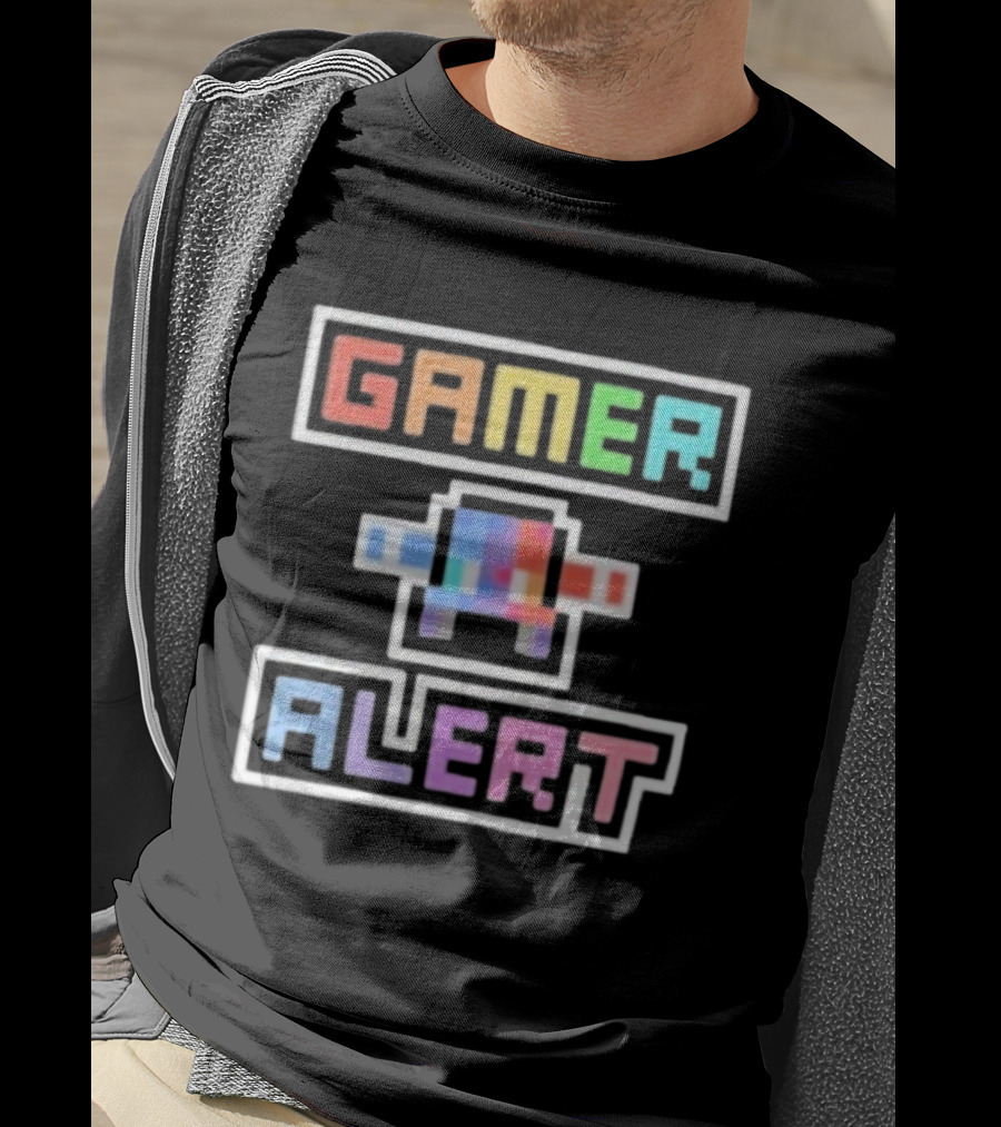 Gamer Alert Retro Pixel Art Style от Authorblues T-Shirt