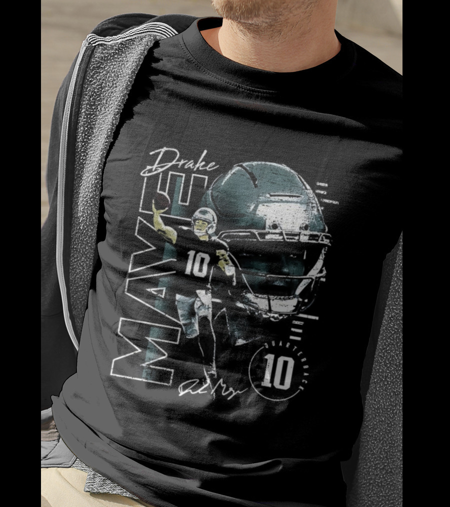 Drake Maye Patriots Football Vertical Name Signature Retro 10 T-Shirt