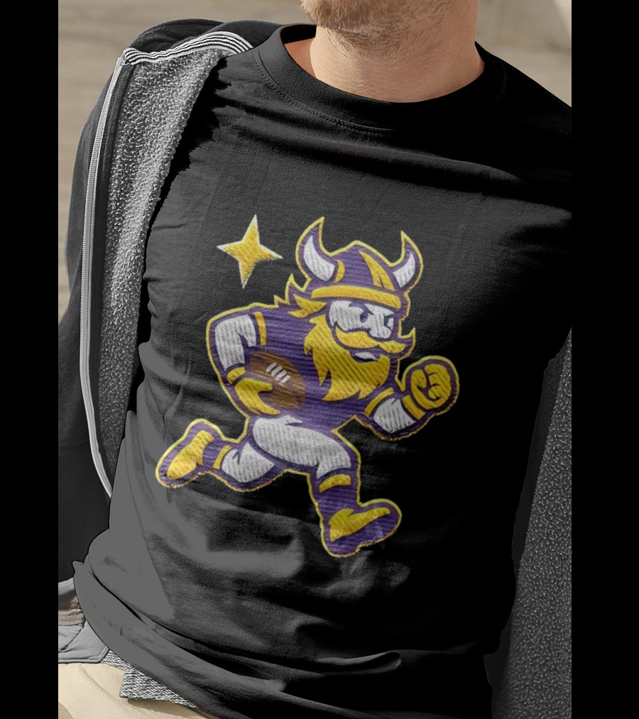 Minnesota Vikings NFL Mascot Running Football Star T-Shirt
