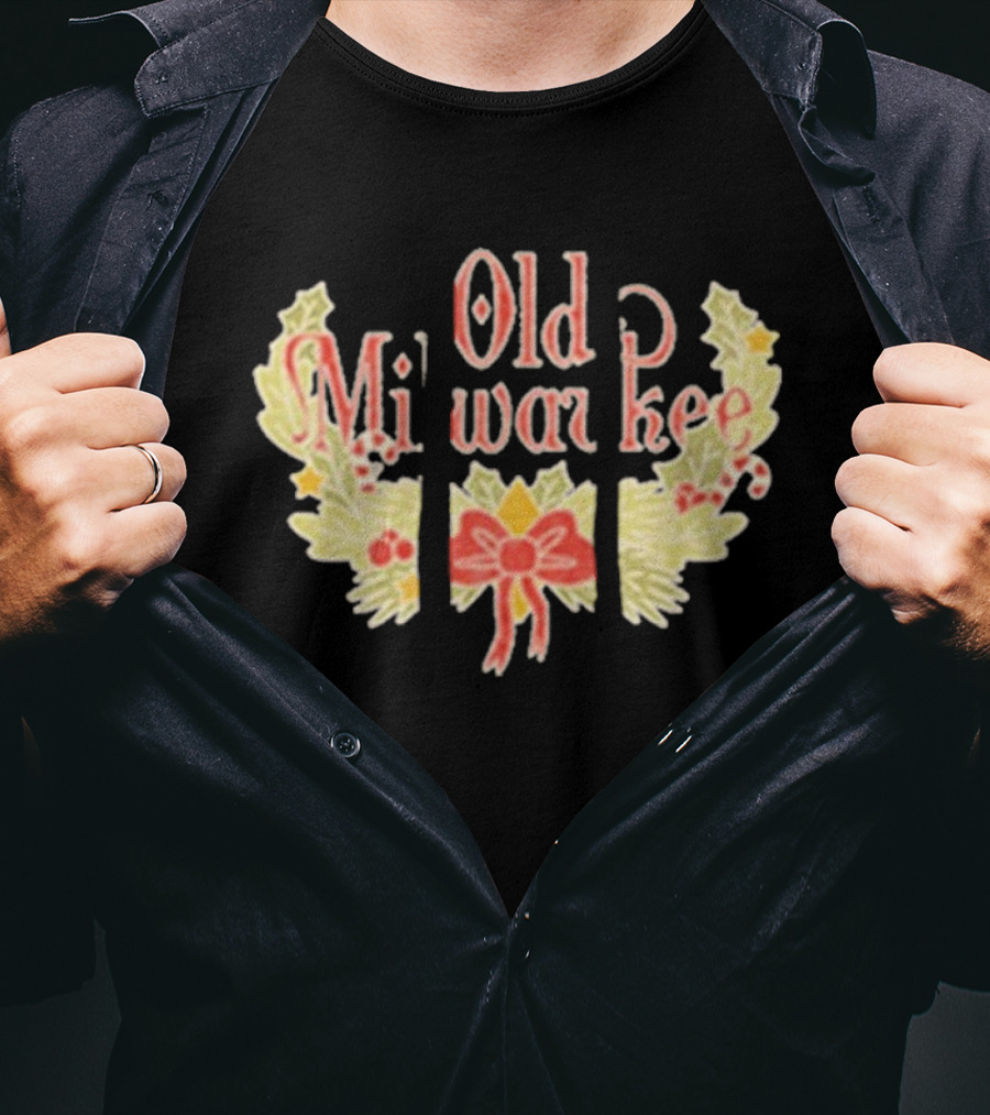 Old Milwaukee Holiday Reserve Christmas Wreath Bow Vintage Retro T-Shirt