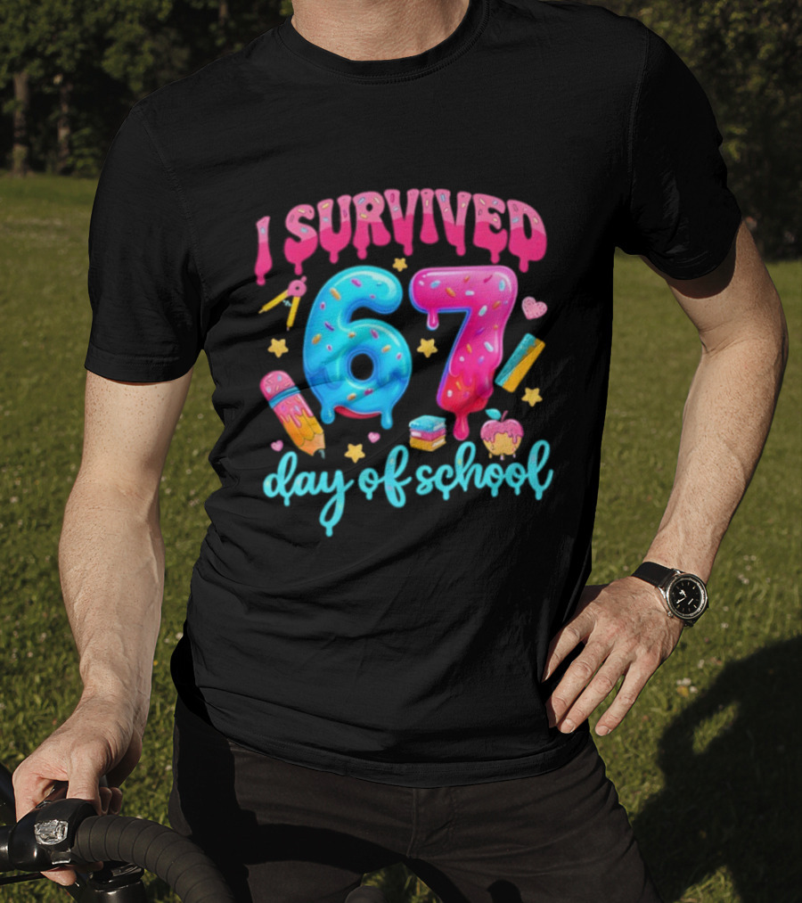 I Survived 67 Days Of School Pencil Cupcake Book Stars Hearts T-Shirt
