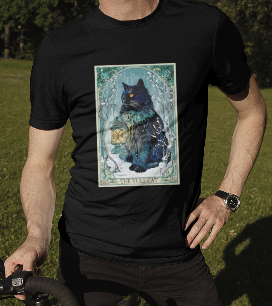 Creepmas Vintage The Yule Cat Tarot Card Lantern Snowy Dark Christmas T-Shirt