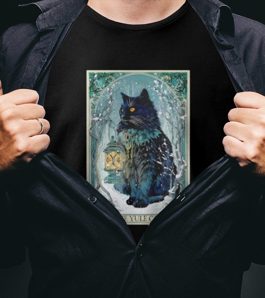 Creepmas Vintage The Yule Cat Tarot Card Lantern Snowy Dark Christmas T-Shirt