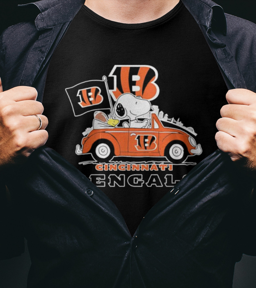 Peanuts Cincinnati Bengals Snoopy Driving Car Welcome To The Pound T-Shirt