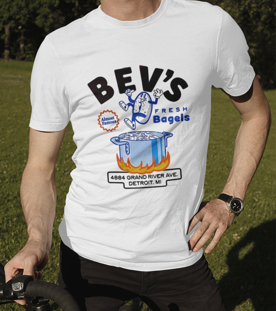 Bev’s Fresh Bagels 4884 Grand River Ave Detroit Animated Boiling Bagel Cartoon T-Shirt