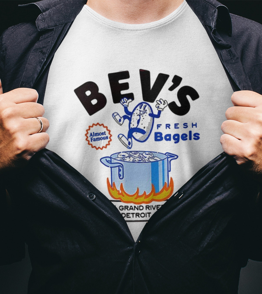 Bev’s Fresh Bagels 4884 Grand River Ave Detroit Animated Boiling Bagel Cartoon T-Shirt