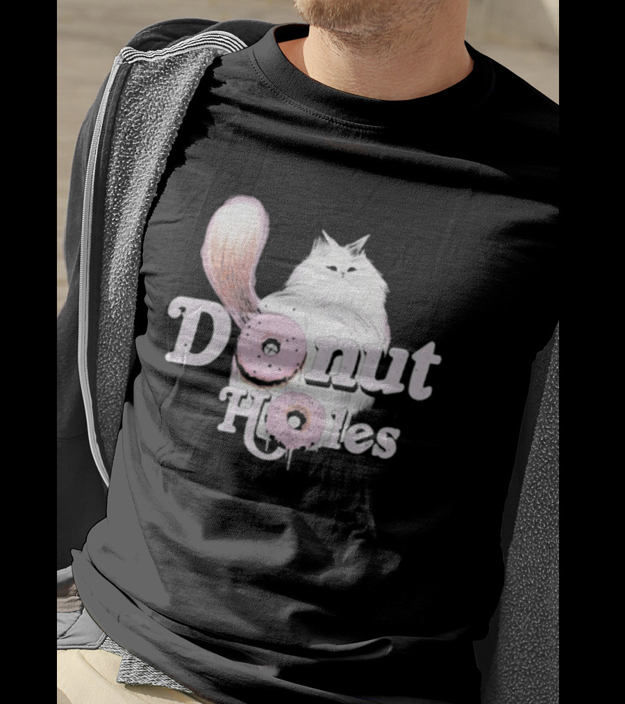 Donut Holes Cat Funny Cute Kitten With Pink Donuts T-Shirt
