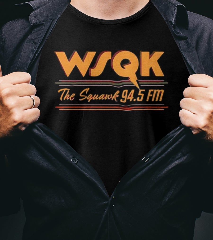 WSQK The Squawk 94.5 FM Radio Station Vintage Retro Style T-Shirt