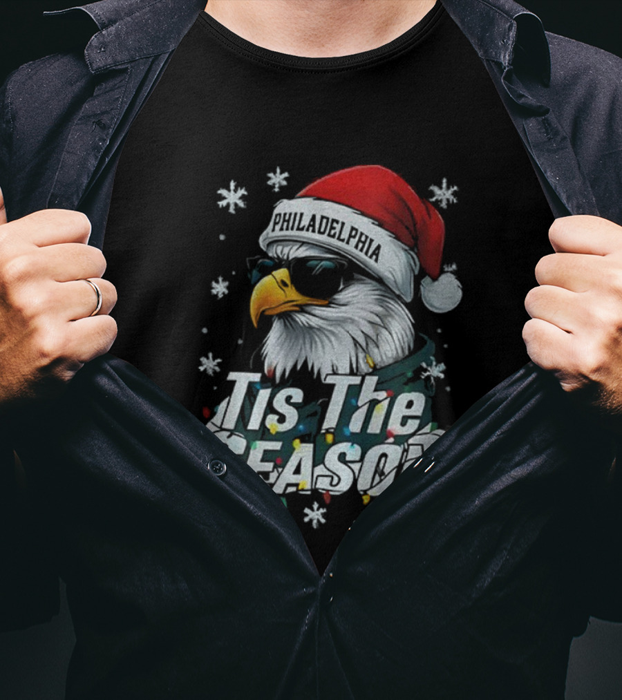 Philadelphia Eagles Tis The Season Eagle Santa Hat NFL Football 2025 T-Shirt