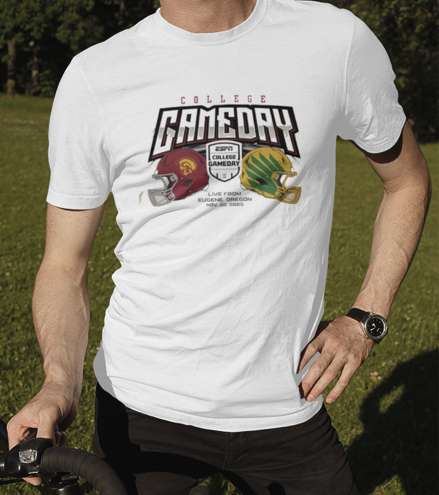 ESPN College GameDay Eugene Oregon Nov 22 2025 USC Trojans Vs Oregon Ducks Helmets T-Shirt