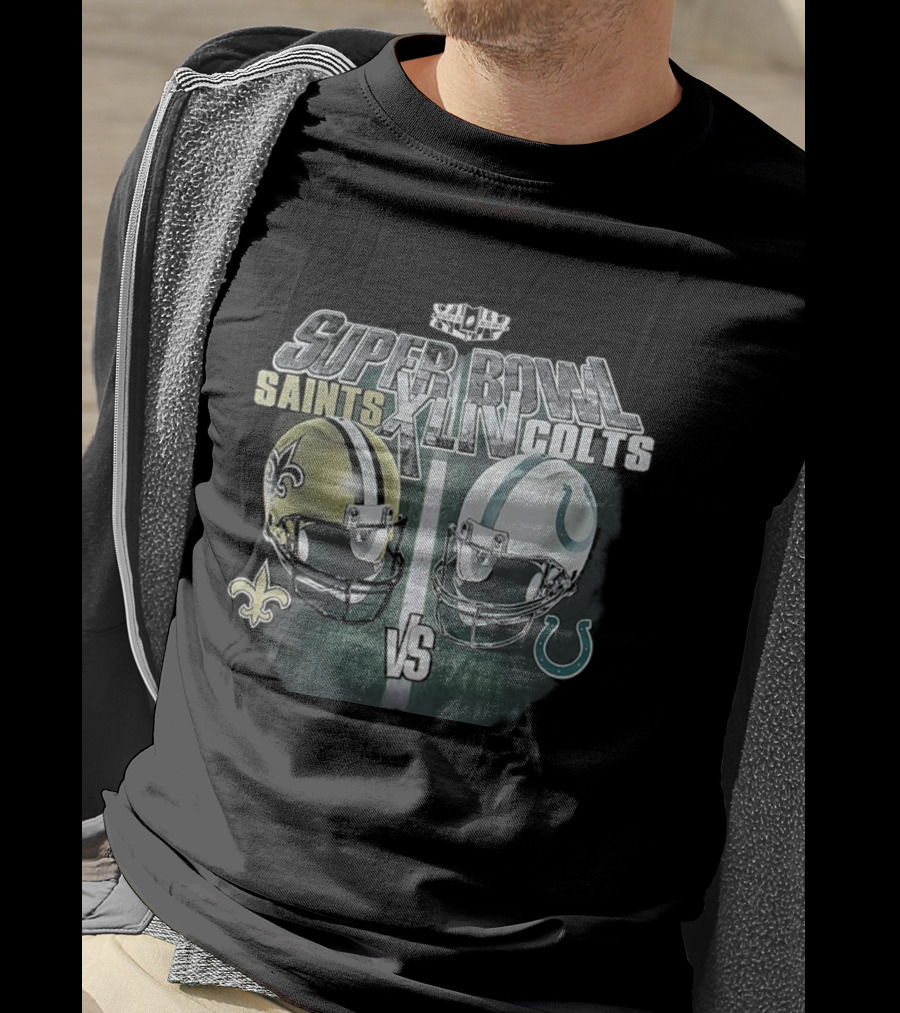 Indianapolis Colts Vs New Orleans Saints Super Bowl XLIV Helmet Matchup Retro 2010 T-Shirt