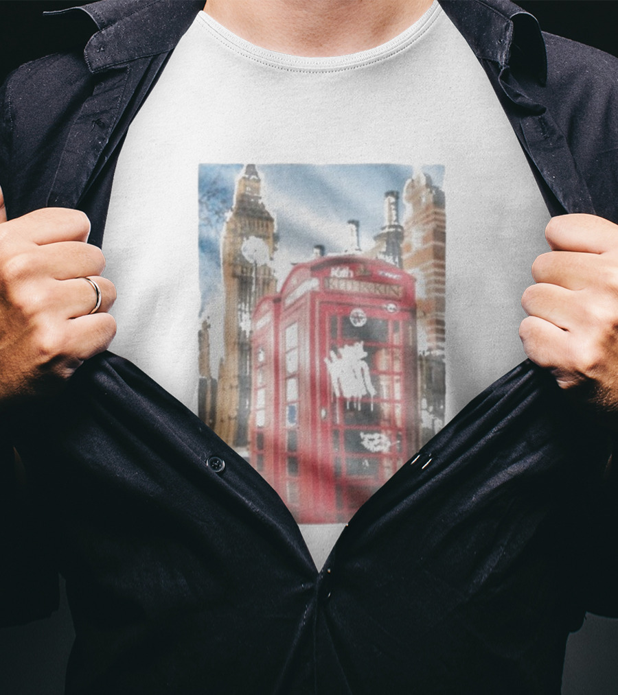 Kith London Red Telephone Box November 28th Tower Bridge Skyline Scene T-Shirt