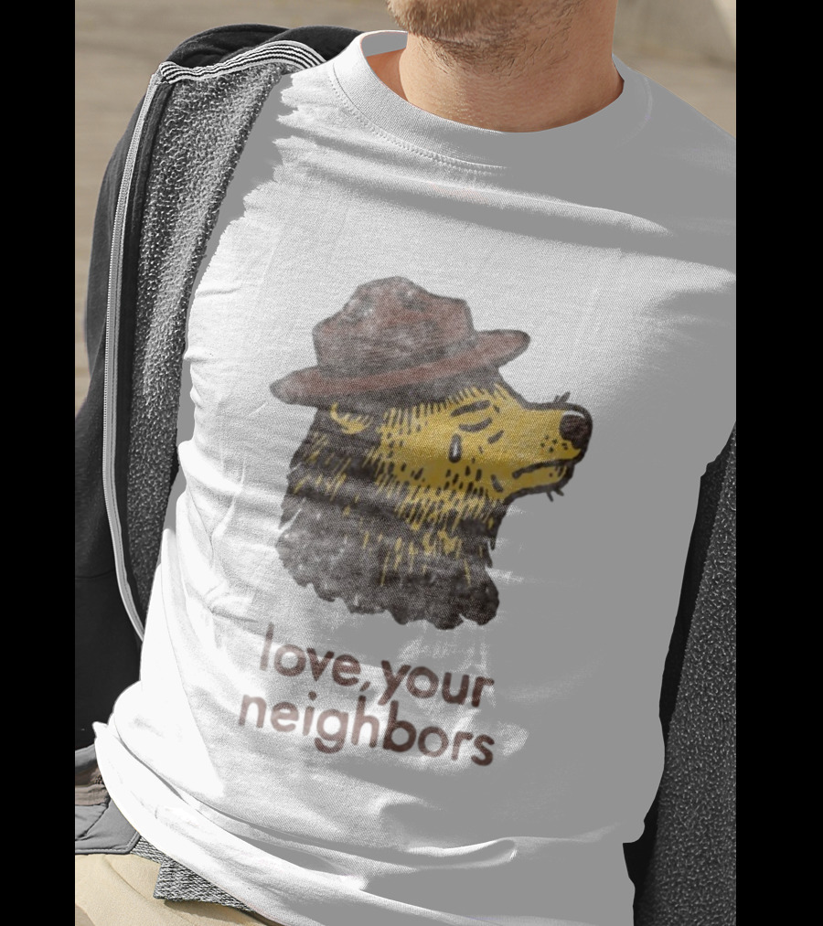 Vardagen Love Your Neighbors Bear Wearing Hat T-Shirt