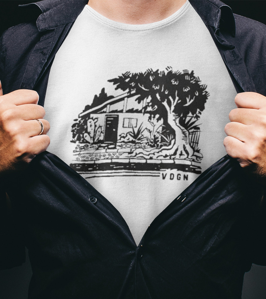 Venice Bungalow Vdgn Treehouse Illustration T-Shirt