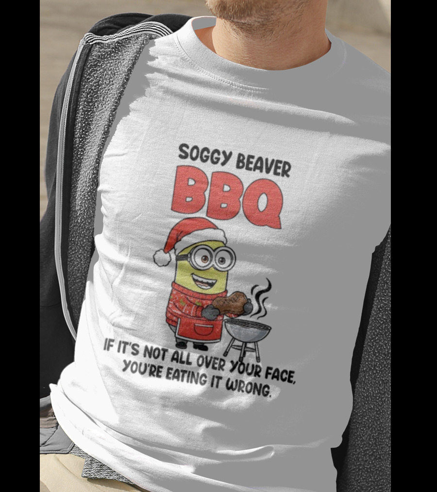 Minion Soggy Beaver BBQ Christmas Funny Eating It Wrong T-Shirt