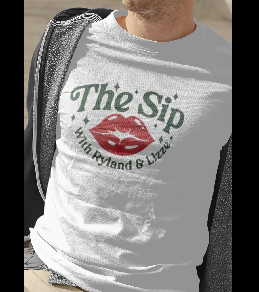 The Sip Red Lips Ryland Lizze Stars T-Shirt