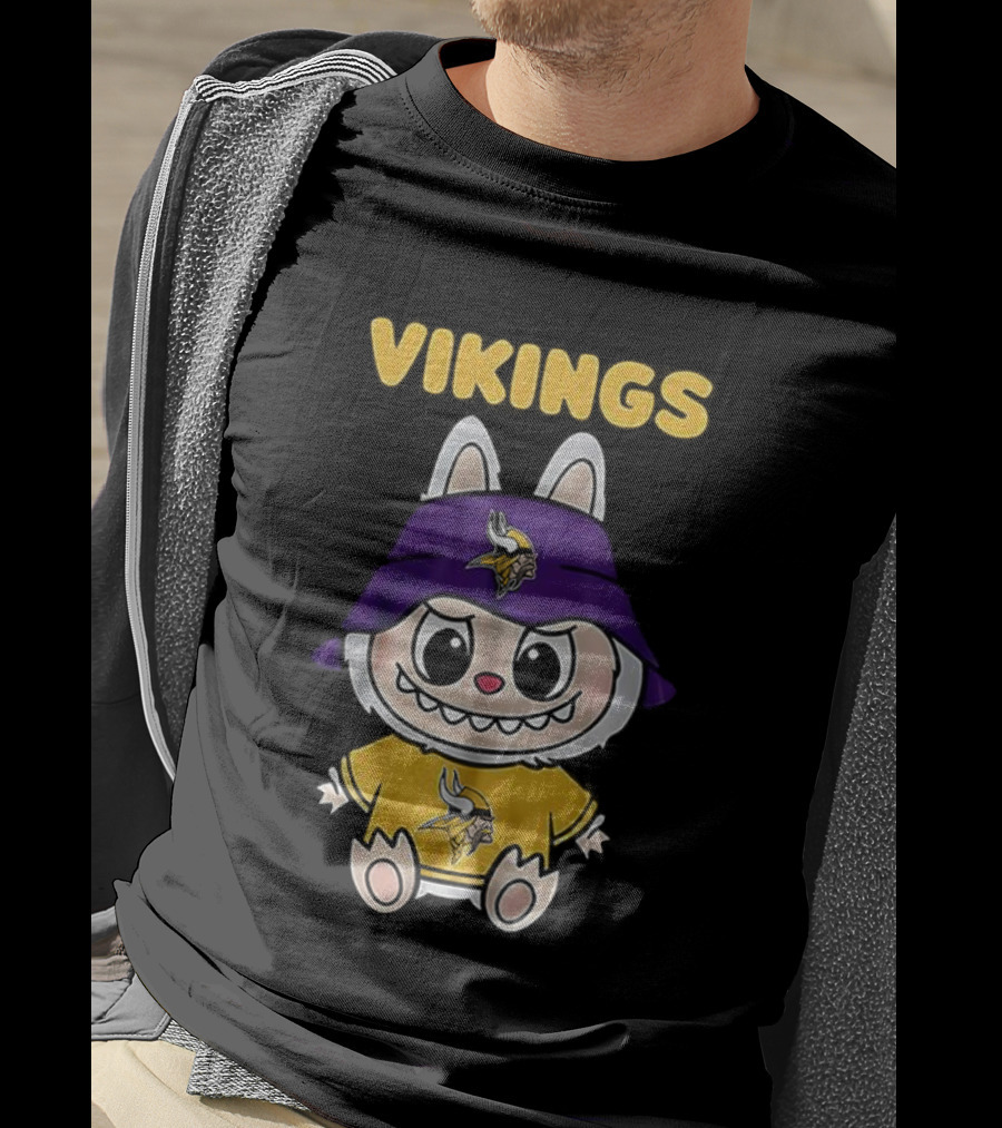 Minnesota Vikings Labubu Character With Purple Cap And Team Logo T-Shirt